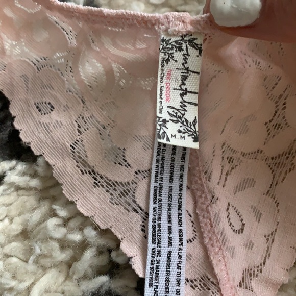 Free people pink lace bralette 💝 - Picture 2 of 3